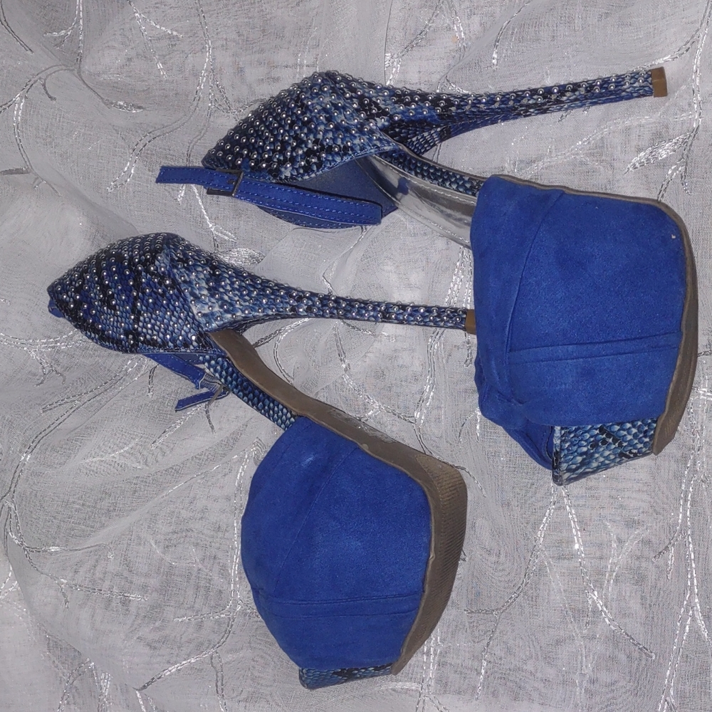 High heels - Picture 3 of 6